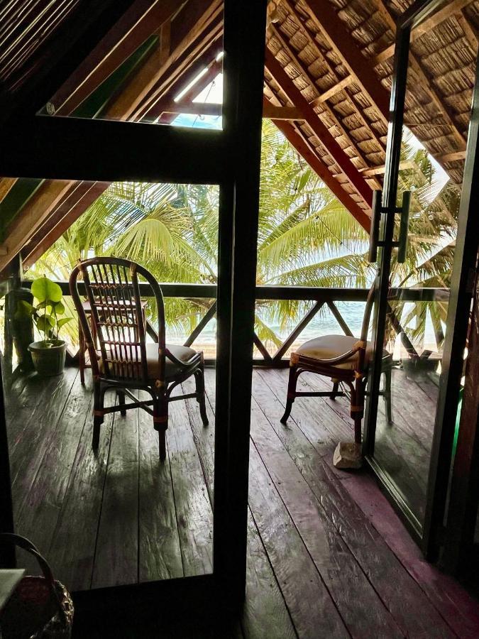 Amami Beachfront Villa With Private Beach Пуерто-Галера Екстер'єр фото