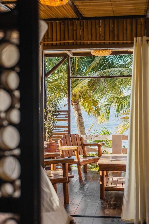 Amami Beachfront Villa With Private Beach Пуерто-Галера Екстер'єр фото